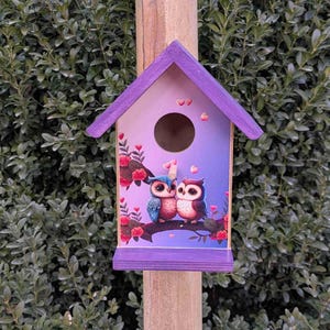 Handgefertigtes Vogelhaus aus Holz - Dekoratives Outdoor-Vogelhaus für Garten, Hof und Terrasse - Rustikaler Vogel-Nistkasten - Geschenk für Vogelliebhaber