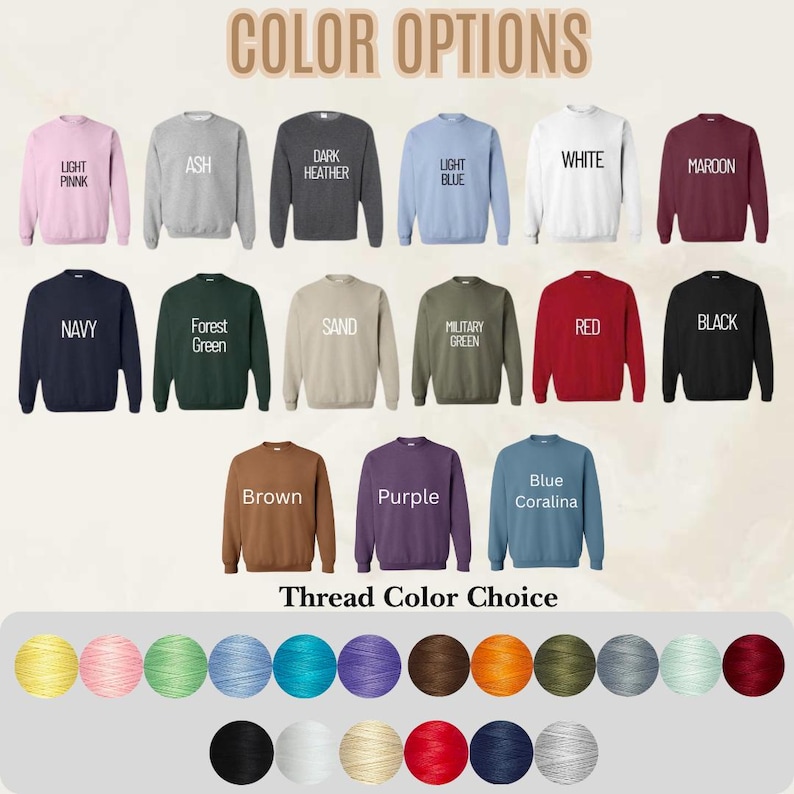 Op de afbeelding: Een selectie van crewneck sweatshirts in diverse kleuren, waaronder lichtroze, as, donkergrijs, lichtblauw, wit, bordeauxrood, marineblauw, bosgroen, zand, legergroen, rood, zwart, bruin, paars en blauw coralina. Draadkleuropties worden ook getoond.