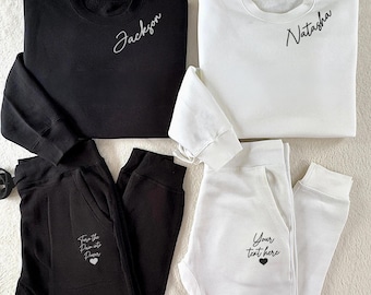 Sweatshirt en joggingbroek met eigen tekst - Gepersonaliseerde loungewear - Bijpassende outfits voor stellen