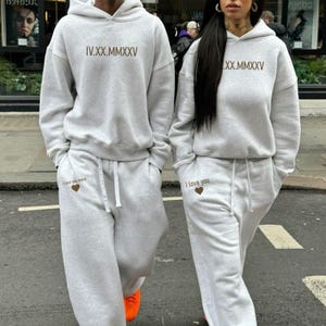 nike sweatpants and hoodie set womens