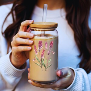 Wildflower Glass Tumbler, Cute Iced Coffee Cup with Lid, Gift for Her, Floral Iced Coffee Cup, 16-ounce Glass Tumbler, Mother&#39;s Day Gift