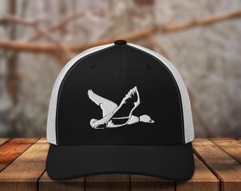 Embroidered Duck Hunting Hat, duck hunting gift, duck hunting trucker hat, hunting hats for men, duck hunter gift, waterfowl hunting hat