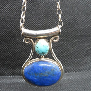 Vintage Necklace - Turquoise  and Silver Necklace