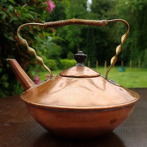 Vintage  Copper Teapot - Arts and Crafts Style Teapot