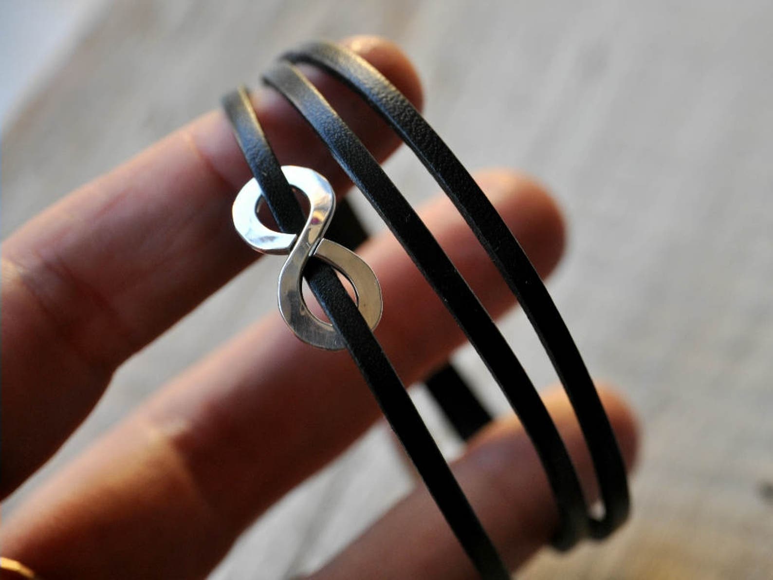 Bracciale Arrow Infinito Cuore inciso