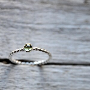 Sterling Silver Peridot Stacking Ring, patterned, rope, stackable 4mm cabochon, Made To Order image 2