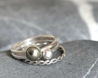 Set di TRE anelli impilabili in argento 925 e cabochon in pirite