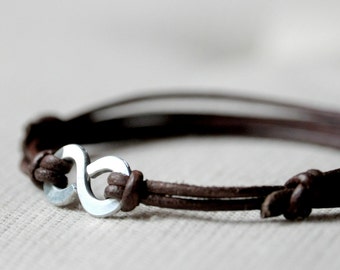 Infinity Bracelet - cuoio marrone e filo in alluminio - bracciale uomo e unisex