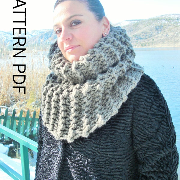 Knitting PATTERN // Outlander Inspired Claire's Cowl Knitting Pattern  Thick Knit Fashion  Cowl Chunky Scarf   winter accessories  Patterns