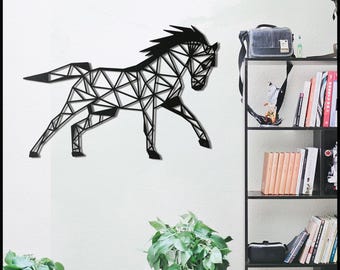 Geometric Metal Horse Wall Art: Modern Minimalist Sculpture