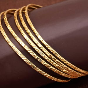 Set of 6 Textured Gold Tone Bangles , Traditional Indian Wedding Jewelry , Ethnic Kada for Women , Lightweight Daily Wear Bangle Set,