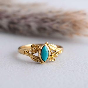 Vintage Brass Floral Ring: Turquoise Gemstone, Boho Jewelry