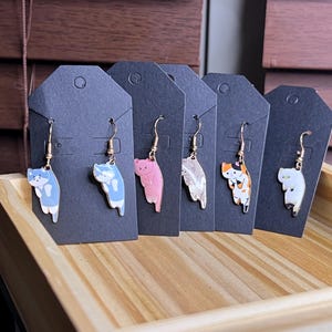 Lightweight Cat Dangle Earrings