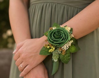 Handmade Emerald Green & Gold Wrist Corsage Gift – Perfect for Weddings, Proms Special Occasions