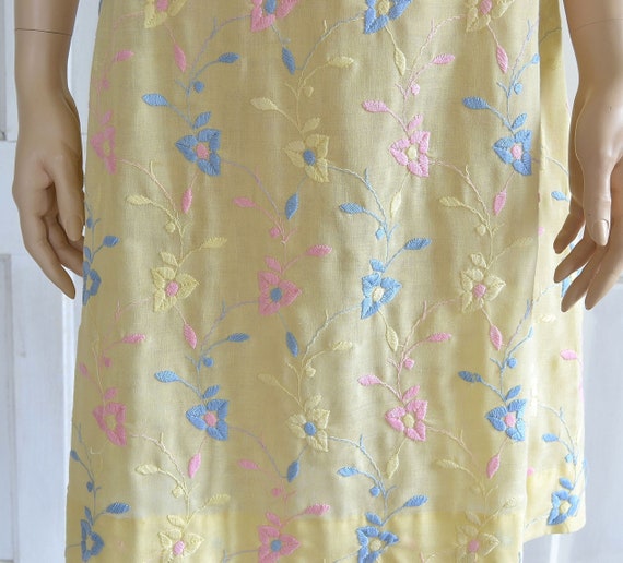 Vintage 60s L'Aiglon Mod Embroidered Dress - Shee… - image 7