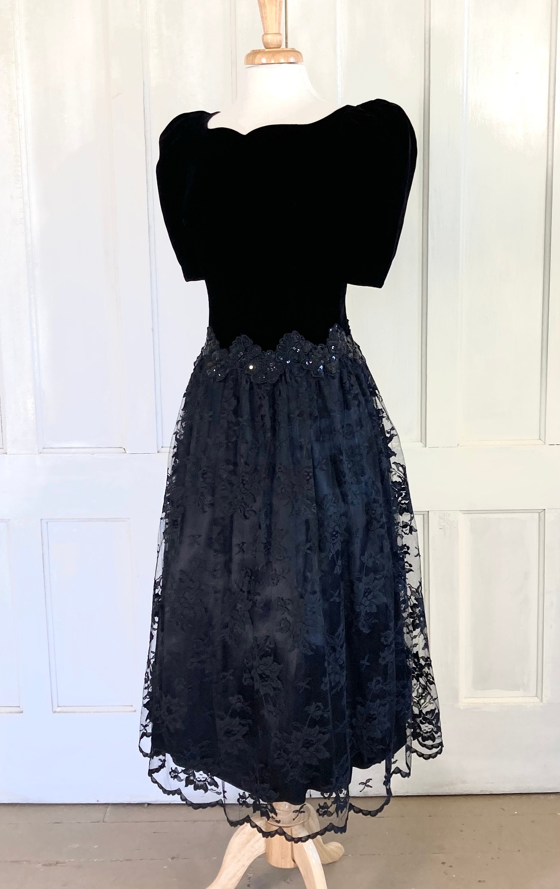 navy blue wrap dress FOCUS by SHANI