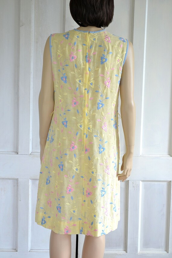 Vintage 60s L'Aiglon Mod Embroidered Dress - Shee… - image 6