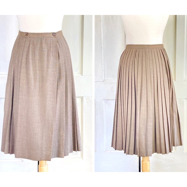 Vintage Pleated Wool Wrap Skirt - 80s Skirt - Academic - Wrap Skirt with Button Closure - 29 inch waist