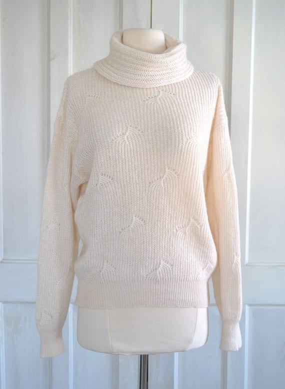 90s Vintage Mohair Sweater - Cream Color - Pointe… - image 2
