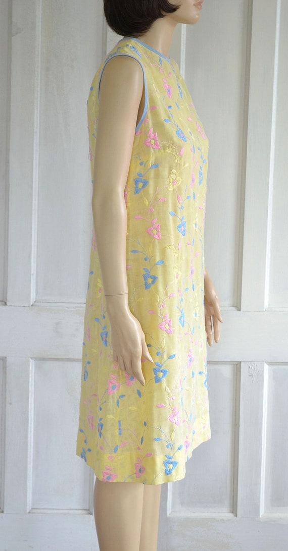 Vintage 60s L'Aiglon Mod Embroidered Dress - Shee… - image 4