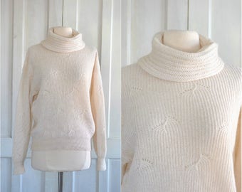 90s Vintage Mohair Sweater - Cream Color - Pointelle Knit - Turtleneck Sweater - Limitex Paris