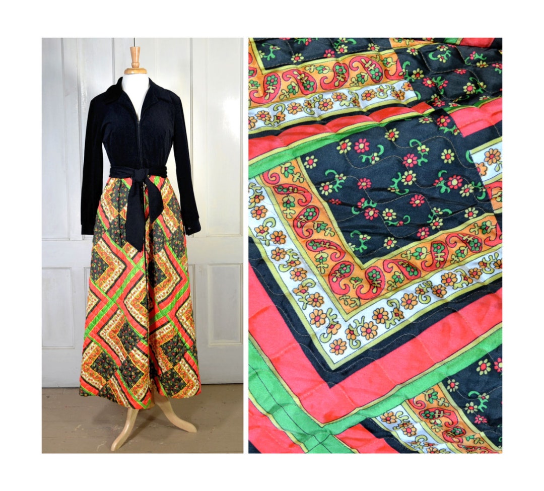 Vintage Evelyn Pearson Lounging Apparel Hostess Dress Quilted Satin