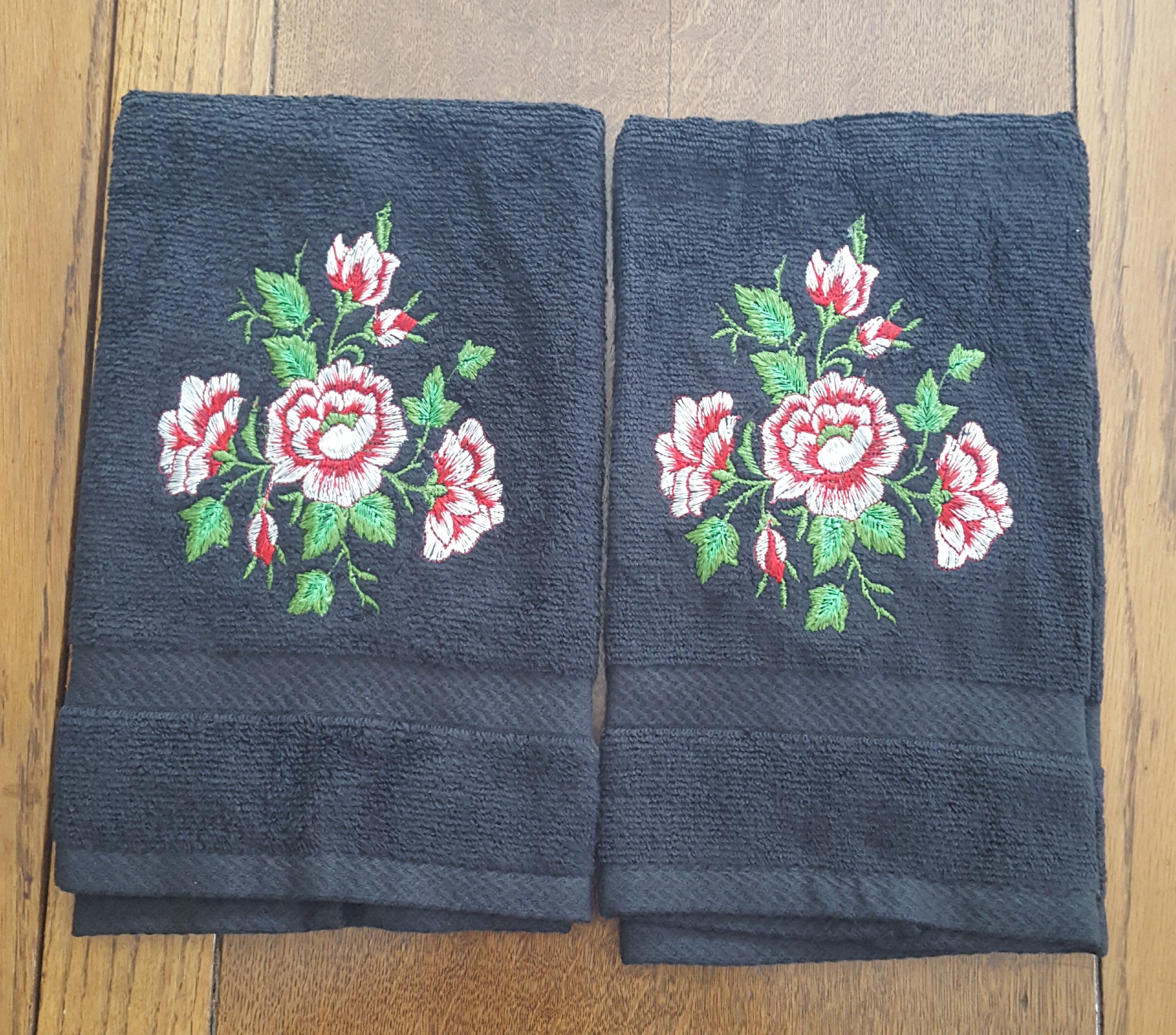 2 Multicolored roses embroidered towels elegant housewarming Etsy