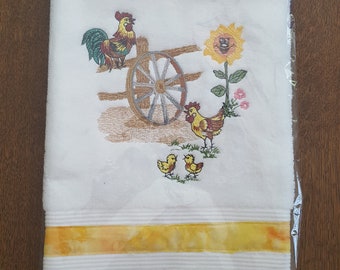 Embroidered chicken towel, farmhouse decor towel, rustic decor, country kitchen or bath decor, western themed decor towel, housewarming gift