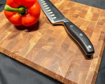 Cutting board made of oak wood | Size M 30x30x2