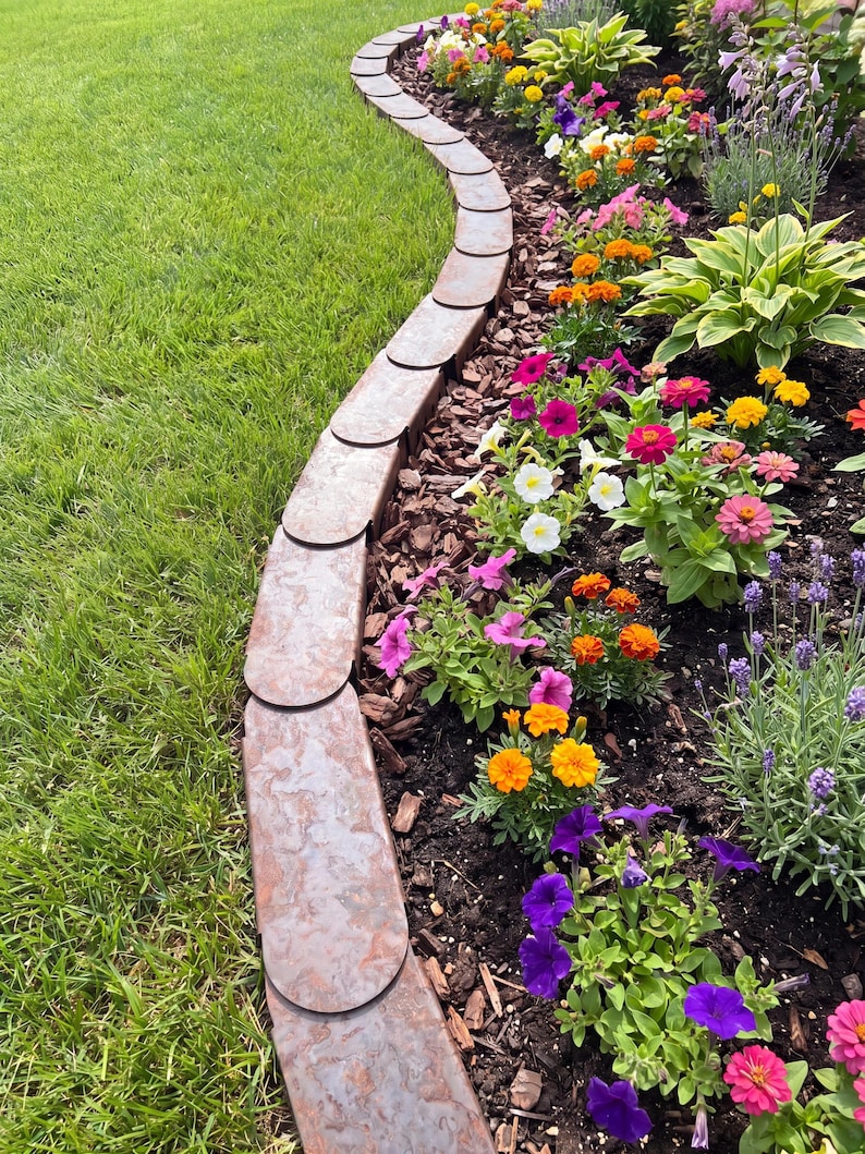 Premium Rasenkante Metall Rostoptik Cortenstahl Garten Beetumrandung Mähroboterfreundlich langlebige Beeteinfassung Bild 3