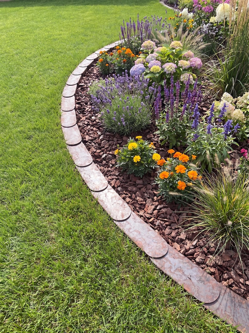 Premium Rasenkante Metall Rostoptik Cortenstahl Garten Beetumrandung Mähroboterfreundlich langlebige Beeteinfassung Bild 1