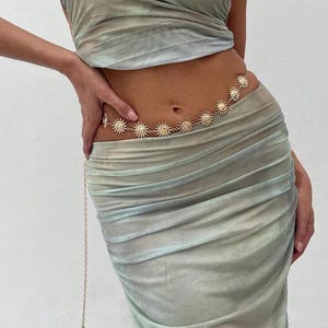 Chain belt women, Sun chain belt, Gold waist chain, Silver belt, Handmade belt, Trendy belts for jeans, Boho waist chain, Body Accessory