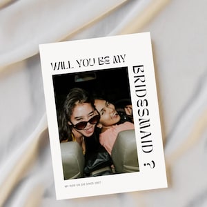 Plantilla minimalista de tarjeta de propuesta fotográfica "¿Serás mi dama de honor?", información para damas de honor, caja de regalo con impresión de propuesta de dama de honor moderna