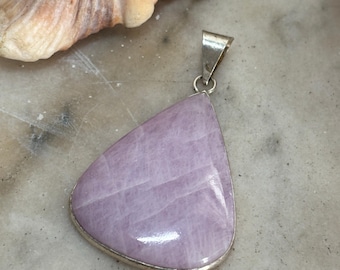 Pendentif en argent sterling et quartz rose