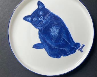 Custom Hand-Painted Pet Portrait Plate: Personalized Cat Art | Unique and memorable Christmas gift
