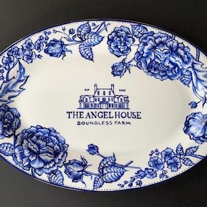 Custom wedding plate, Hand painted porcelain, Gift for newlyweds, Wedding initials logo, Wedding gift for the couple, Blue and white plate
