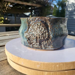 Bonsaipot / handgemaakt / rond blauw met boomgravure