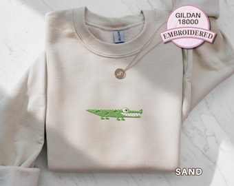 Embroidered Crocodile Sweatshirt Funny Animal Shirt Cute Alligator Pullover Gift for Friend Nature Lover Embroidery Top Retro Animal Lover