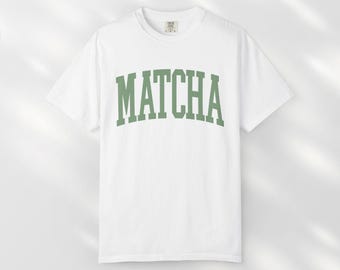 Koszulka Matcha unisex, koszulka dla miłośników herbaty, prezent dla fanów Matcha Latte i smakoszy, modna koszulka dla miłośników kawiarni, vintage'owa koszulka uniwersytecka