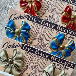 Mid Century Metal Bow Curtain Décor