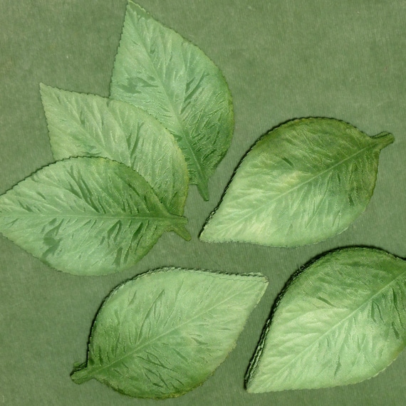 Vintage Circa 1950's Embossed Pink/Green/ Cafe Latte Ombre Leaves one Dozen