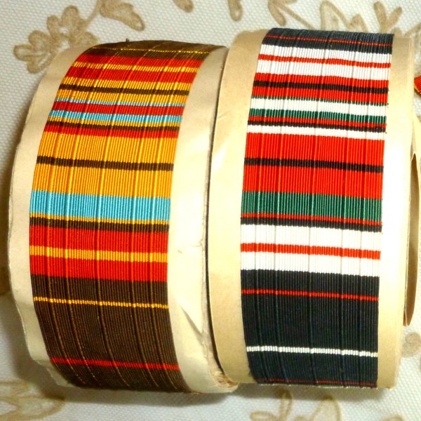 garniture de ruban Bayadere vintage dans deux choix de couleurs différents