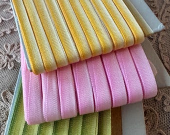 Pięć jardów antycznej francuskiej wstążki ombre