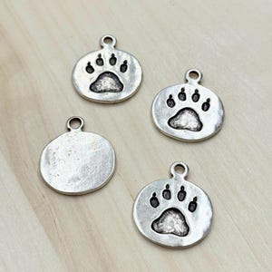 5 Antique Silver Paw Print Charms, Zinc Alloy Pet Jewelry,