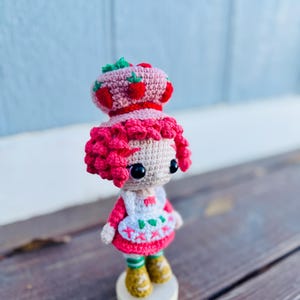 STRAWBERRY SHORTCAKE amigurumi/ crochet strawberry shortcake hand made