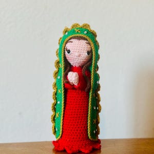 VIRGENCITA DE GUADALUPE amigurumi/crochet virgin of Guadalupe