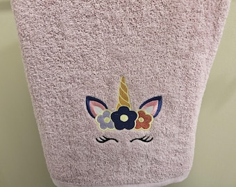 Personalized Unicorn Embroidered Towel Set: Girls Bathroom Decor