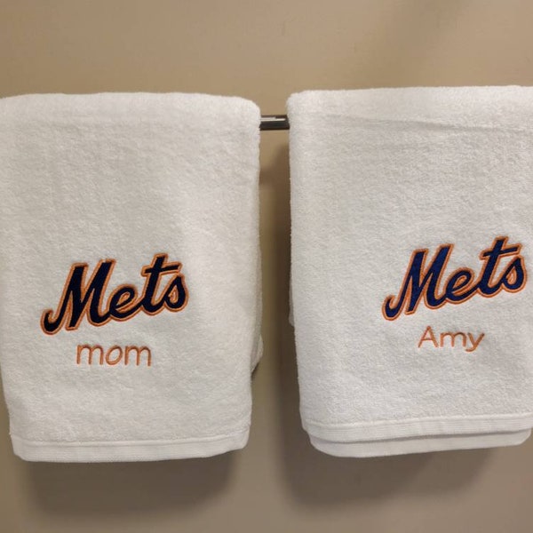 New York Mets baseball, Personalized Gift Idea, Bath Towel Set, Towel Set, Birthday Gift, Embroidered Bath Towels, Sports Towels