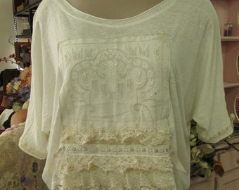 RESERVED . VINTAGE KITTY batwing.... upcycled linen knit batwing 3/4 sleeve tee, vintage lace, stretch knit. ooak.. size large..