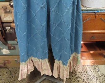 VINTAGE KITTY BLOOMERS.. funky patchwork, lightweight denim.. , floral & striped cuffs..   ooak shabby chic, 2xl plus size